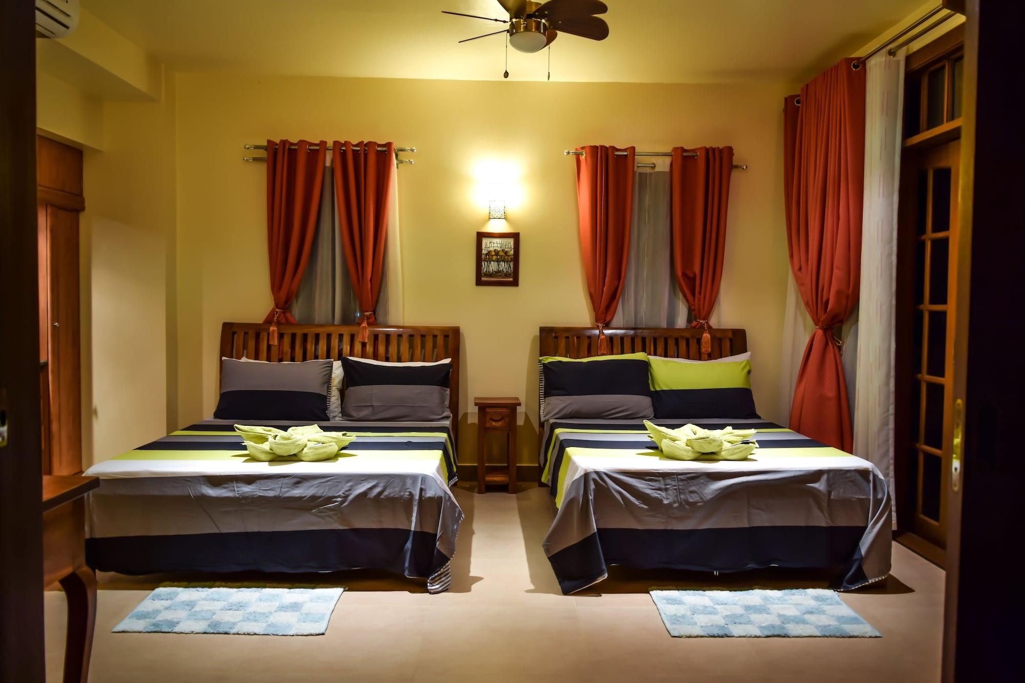 Tribal Hills Mountain Resort Puerto Galera Exterior foto
