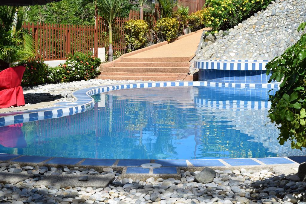Tribal Hills Mountain Resort Puerto Galera Exterior foto