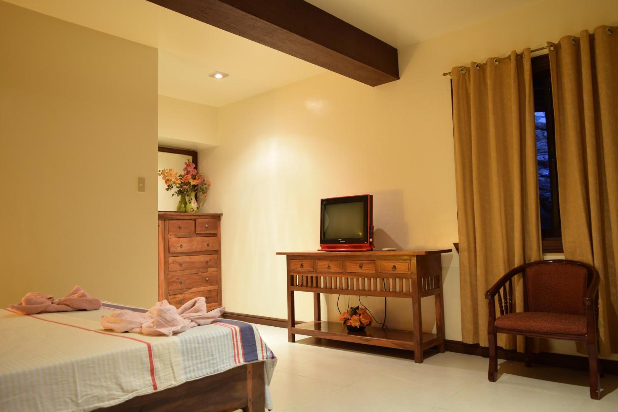 Tribal Hills Mountain Resort Puerto Galera Habitación foto